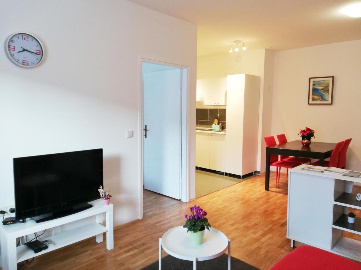 City Center Apartment อูมัค ภายนอก รูปภาพ